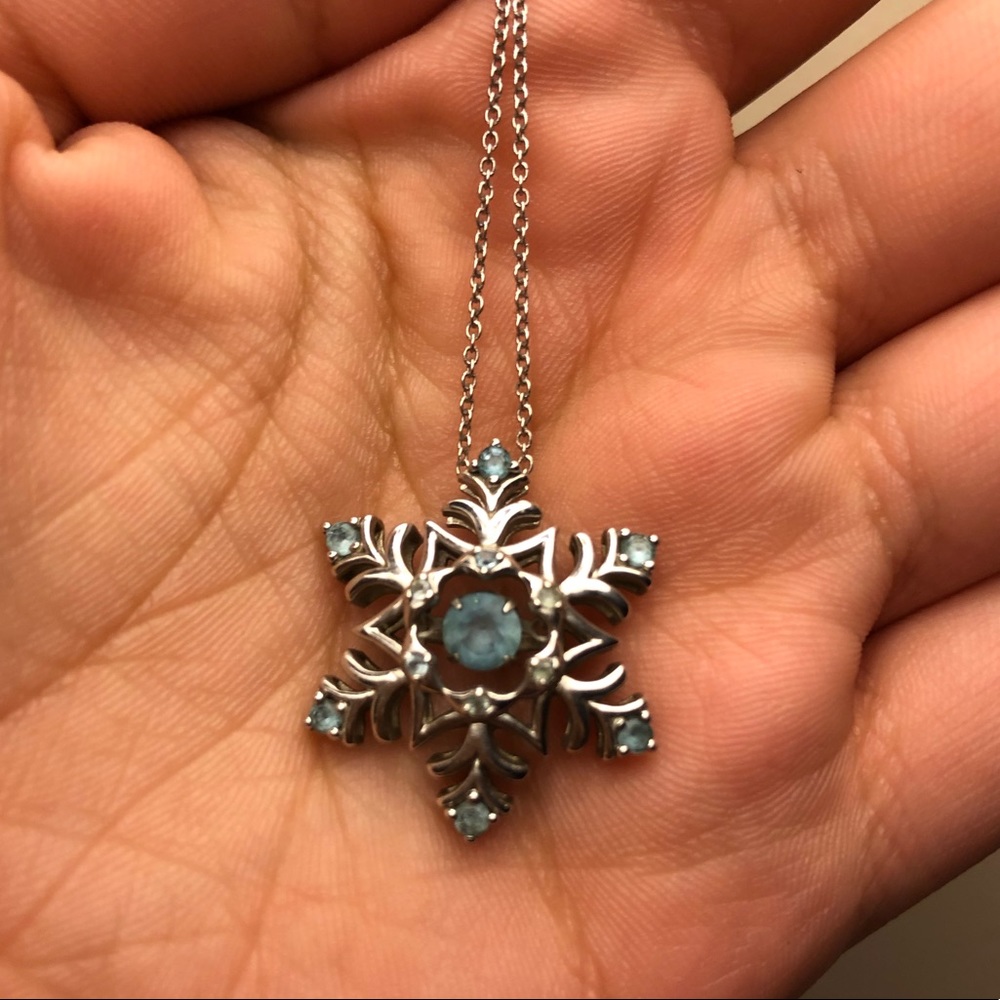 Silver snowflake necklace with blue gemstone❄️💠